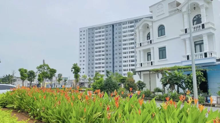 CONIC BOULEVARD - Ảnh 1